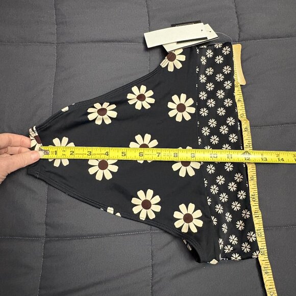 Salt + Cove Daisy Print Cropped High-Waist Bikini Bottoms - Size: Medium - NWT - Picture 7 of 10